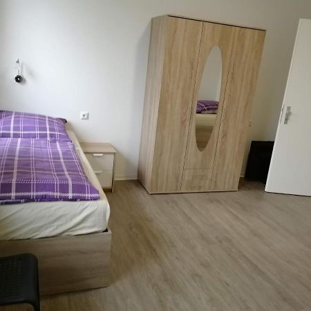 Haupthaus Moeblierte Zimmer Mit Eigenem Bad Uelzen Exterior foto