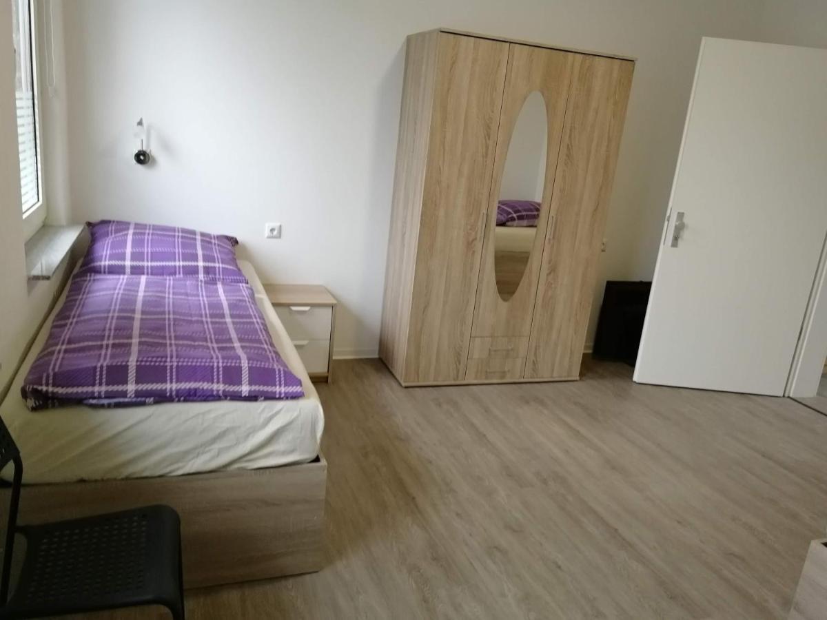 Haupthaus Moeblierte Zimmer Mit Eigenem Bad Uelzen Exterior foto